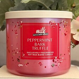 🆕🍡 BATH & BODY WORKS LIMITED EDITION “PEPPERMINT BARK TRUFFLE” 3-WICK CANDLE.